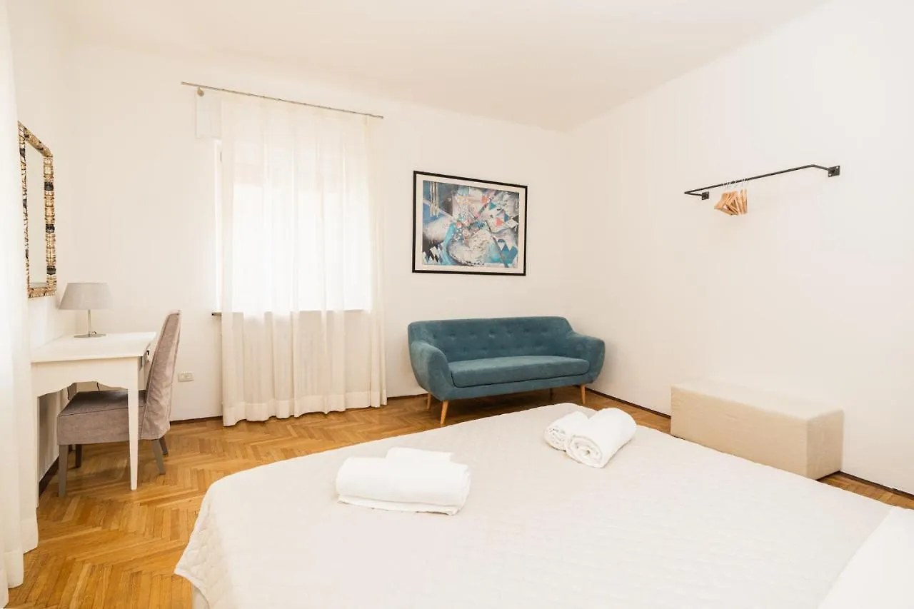 דירה Domus Verona - Elegante Residenza Con Affaccio Su Porta Leoni איטליה