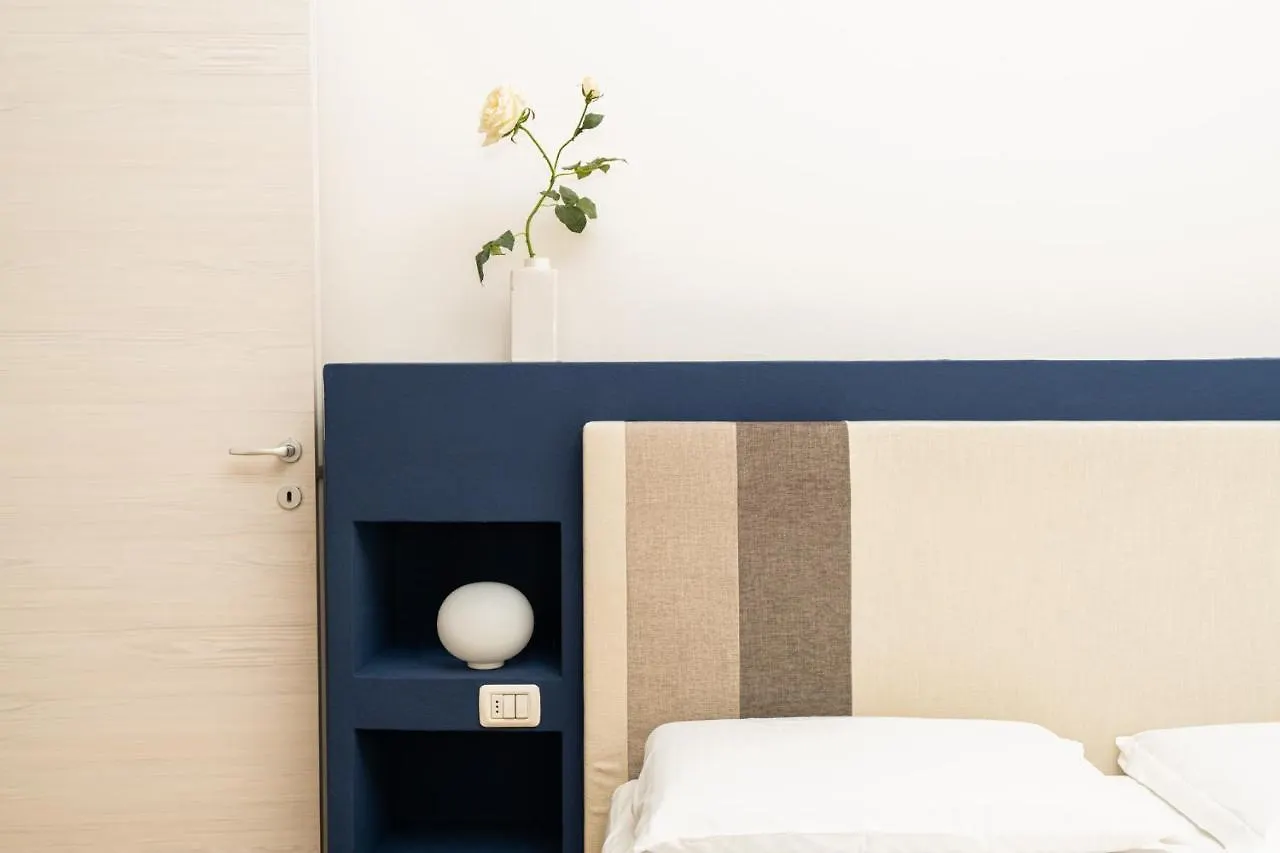 Domus Verona - Elegante Residenza Con Affaccio Su Porta Leoni